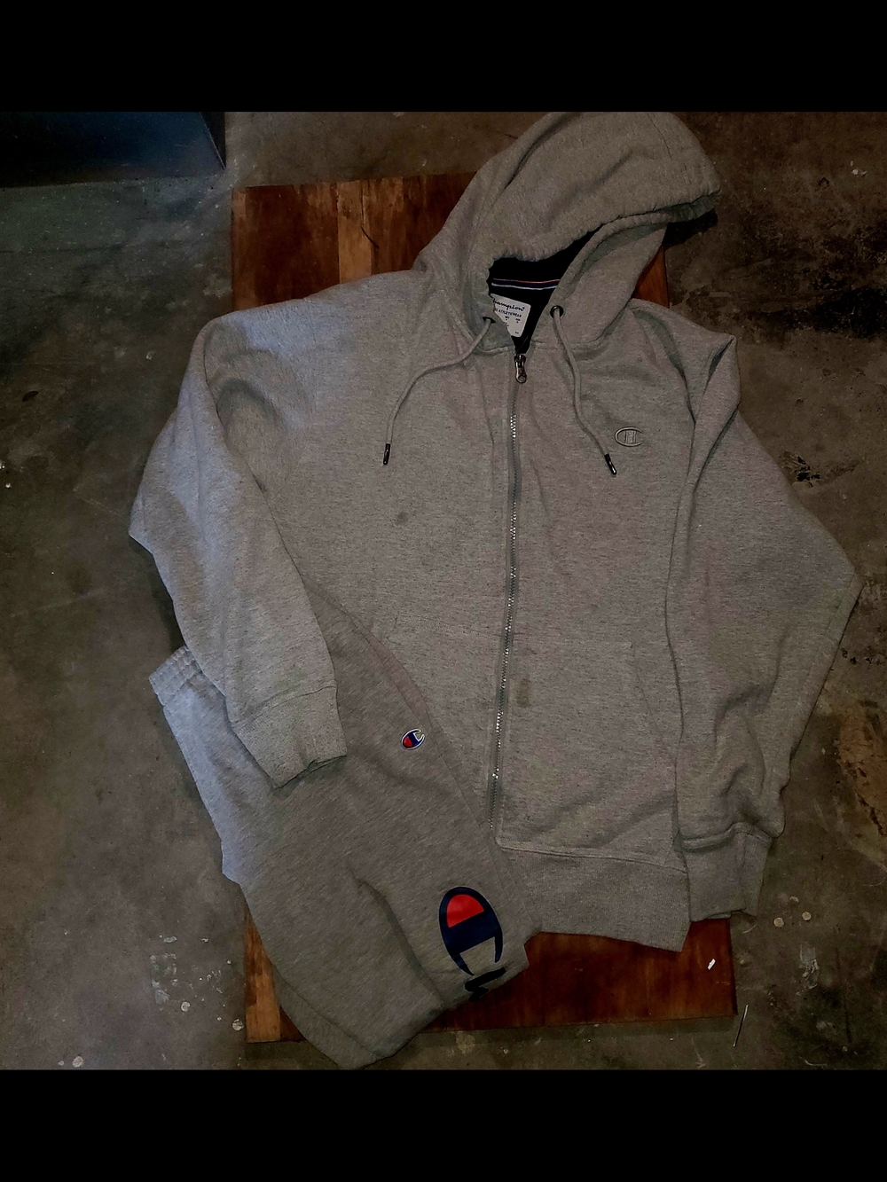 Mens Vintahr Champion Gray Full-Zip Hoodie & Sweatpant Set